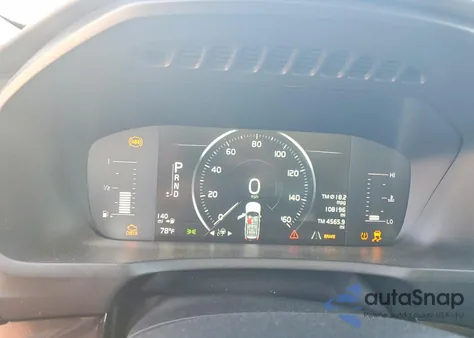 2019 Volvo Xc90 T5 Momentum z USA, uszkodzony, nr VIN YV4102CK7K1509669